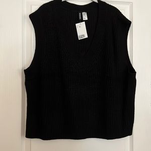 H&M New knitted vest with tags